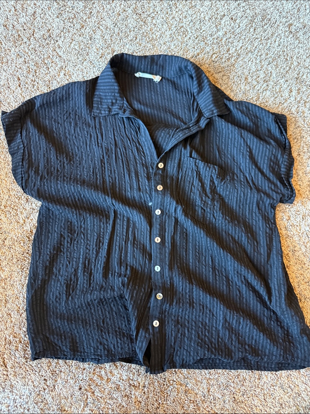 Millibon Black 
Short-Sleeve Textured Button-Down Shirt